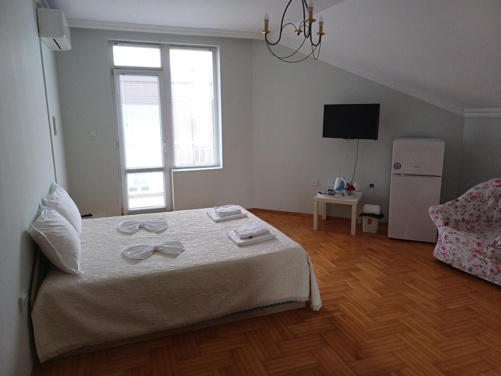 Guest Rooms Deva Burgasz Kültér fotó
